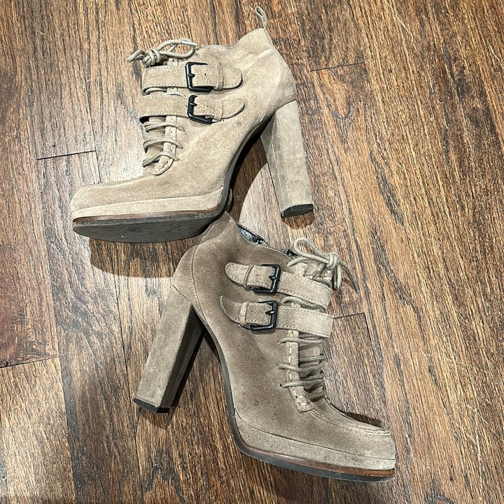 DV Dolce Vita suede booties Size 8
